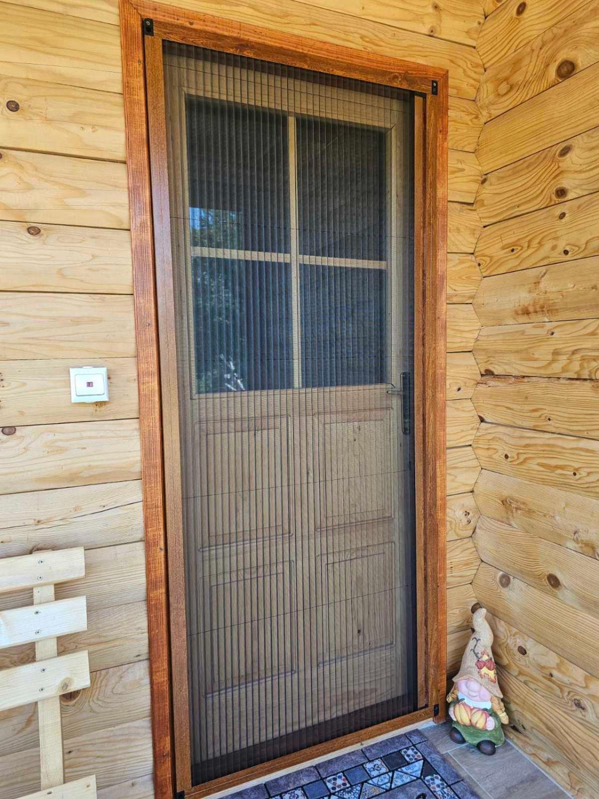 Konaci Oceva Zemlja Bungalovi Konaci Oceva Zemlja Vikendica Мойковац Экстерьер фото