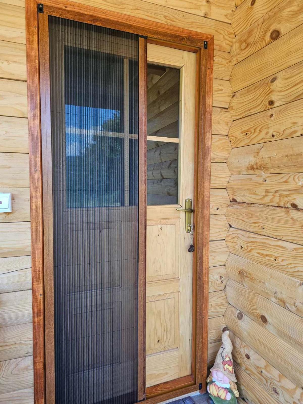 Konaci Oceva Zemlja Bungalovi Konaci Oceva Zemlja Vikendica Мойковац Экстерьер фото