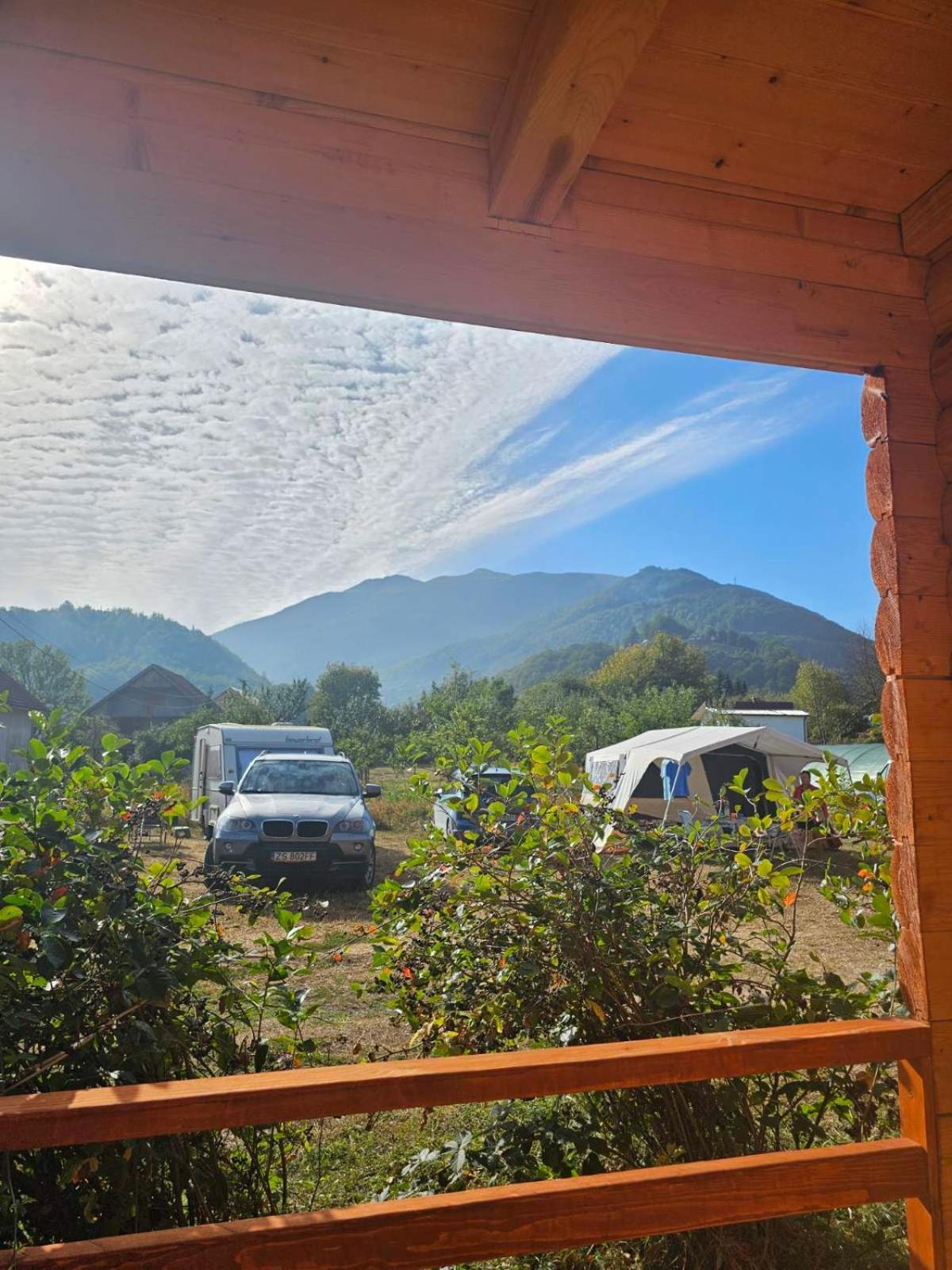 Konaci Oceva Zemlja Bungalovi Konaci Oceva Zemlja Vikendica Мойковац Экстерьер фото